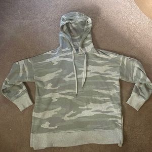 Aerie size medium oversized sweatshirt